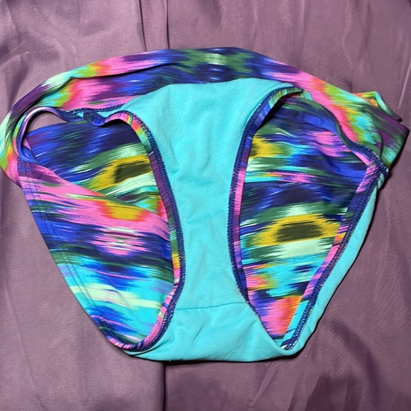 Xhliaration roll over swim bottom - Picture 5 of 5